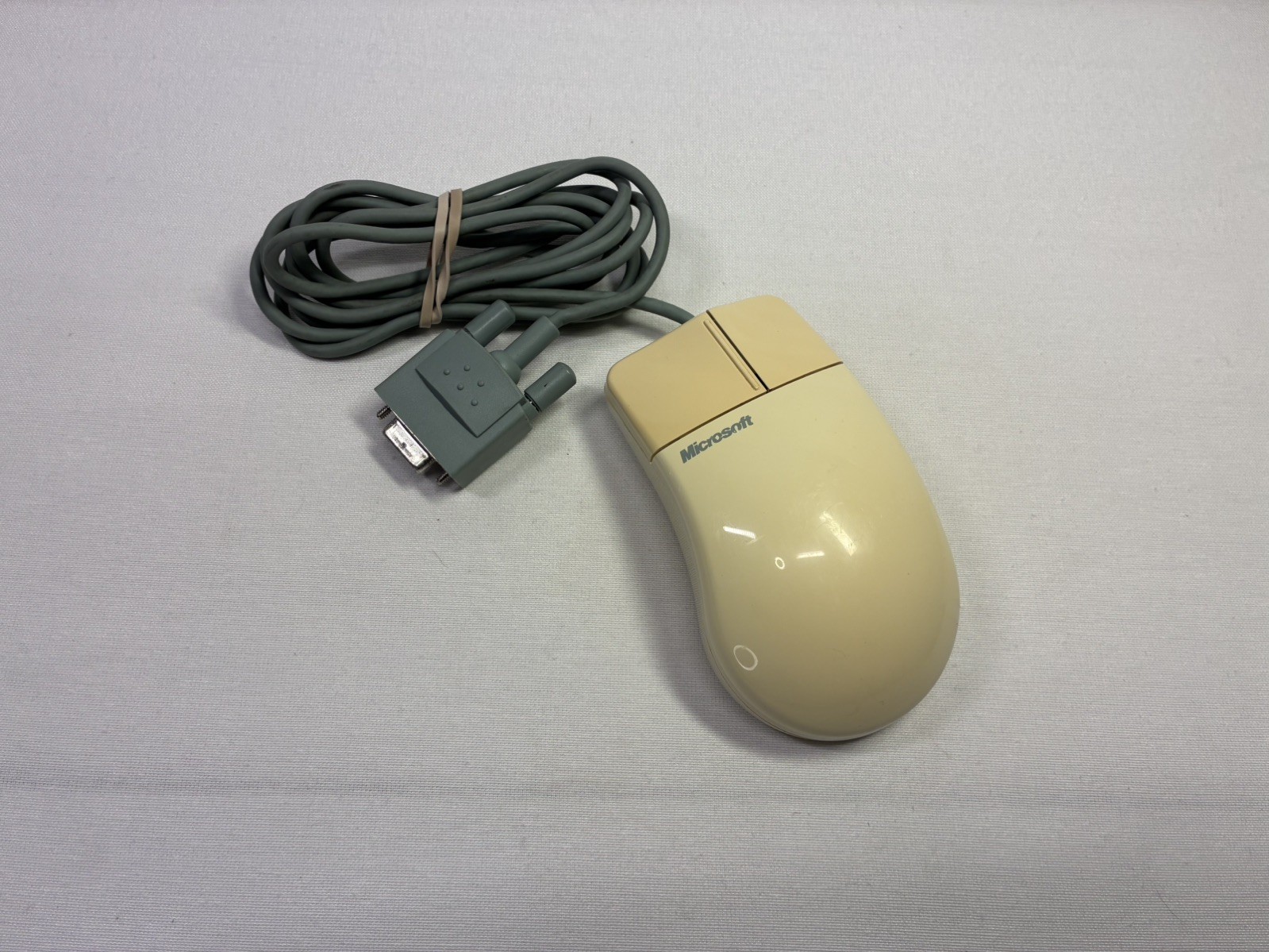 Microsoft Serial 2.0A Comfort 2 Button Roller Ball Mouse Genuine Vintage EUC 🐭