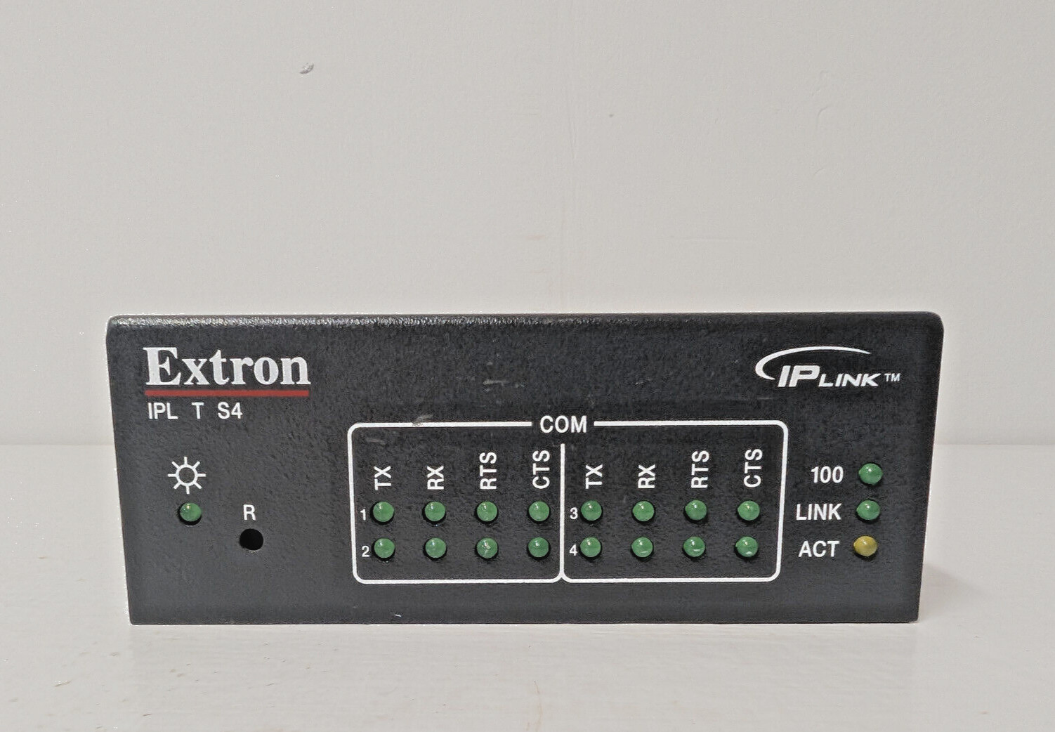 Extron IPL T S4 IP Link Compact Control Processor