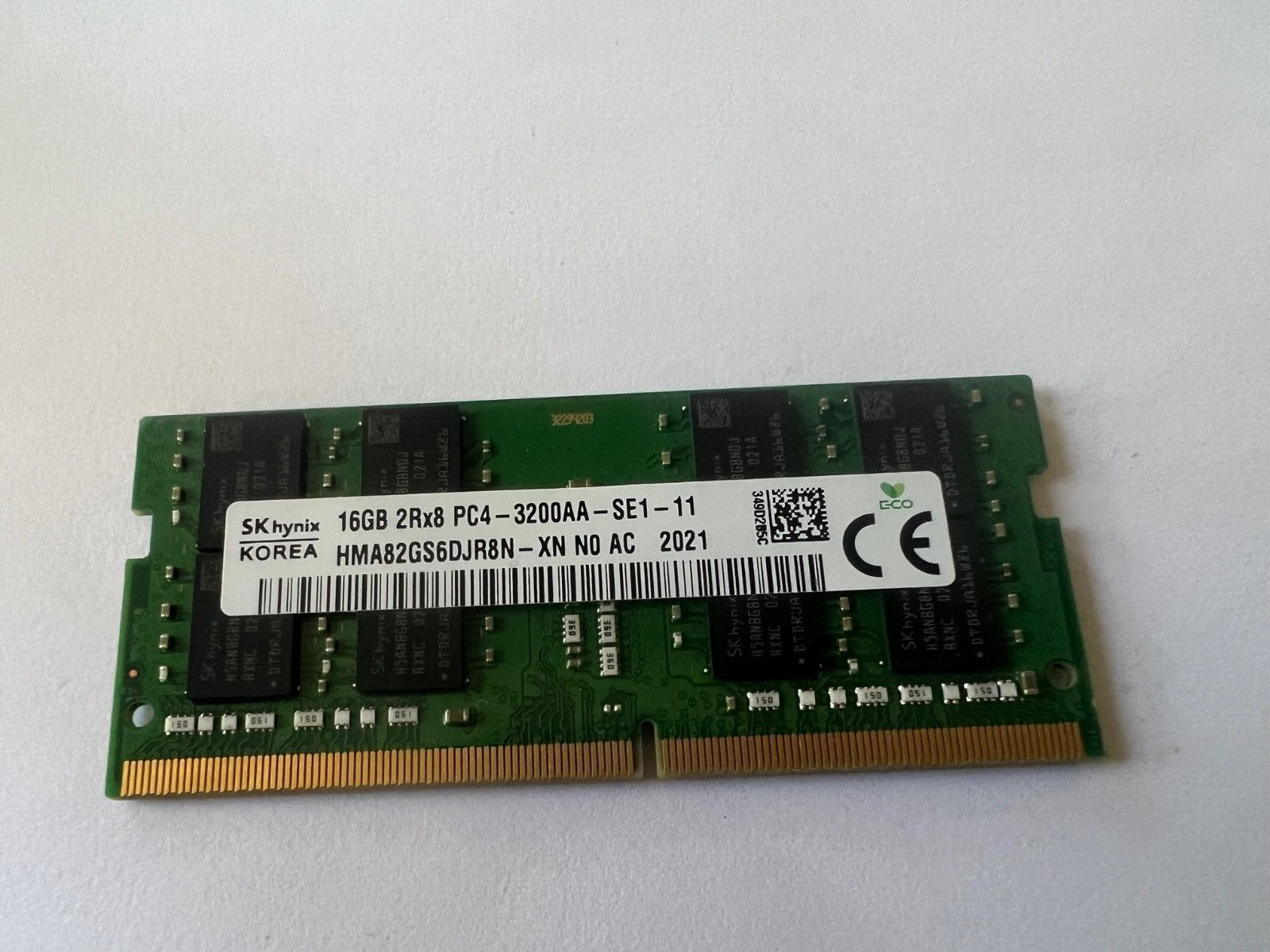 SK Hynix 16GB DDR4 3200MHz SO-DIMM Laptop Memory HMA82GS6DJR8N-XN