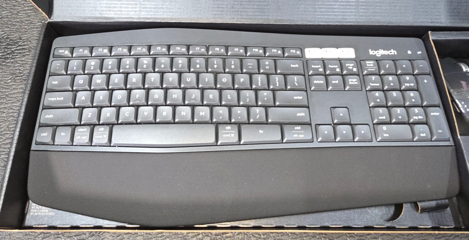 Logitech MK850 Performance Wireless Keyboard Mouse Combo MK 850