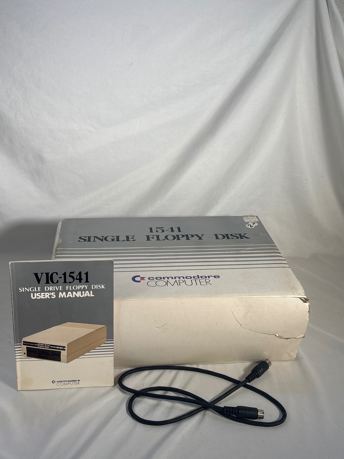 Commodore VIC-1541 Floppy Disk Drive for VIC-20 C64 Beige