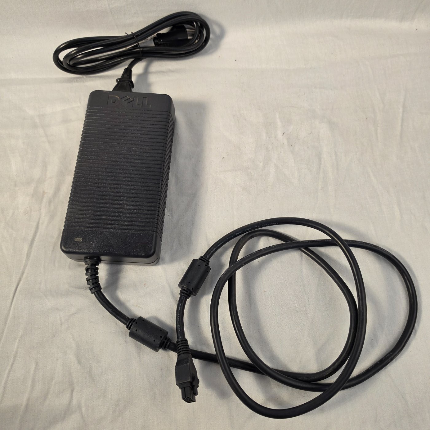 Dell DA-2 220W AC Adapter D220P-01 12V 18A 8-Pin OptiPlex USFF Power Supply Cord