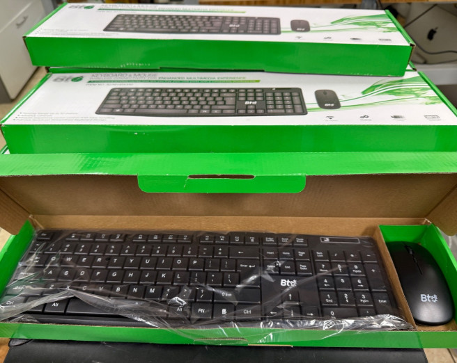 LOT OF 10- BT Wireless Keyboards #5239 With Optical Mouse #4W350 Combo W/Dongles