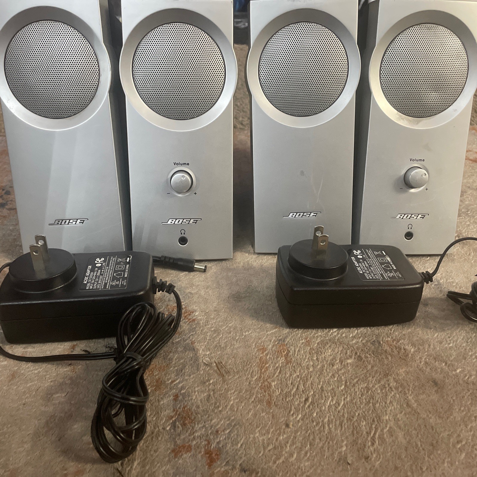 Lot Of 2 (4 Speakers) BOSE Computer Speakers Companion 2 Speaker System READ
