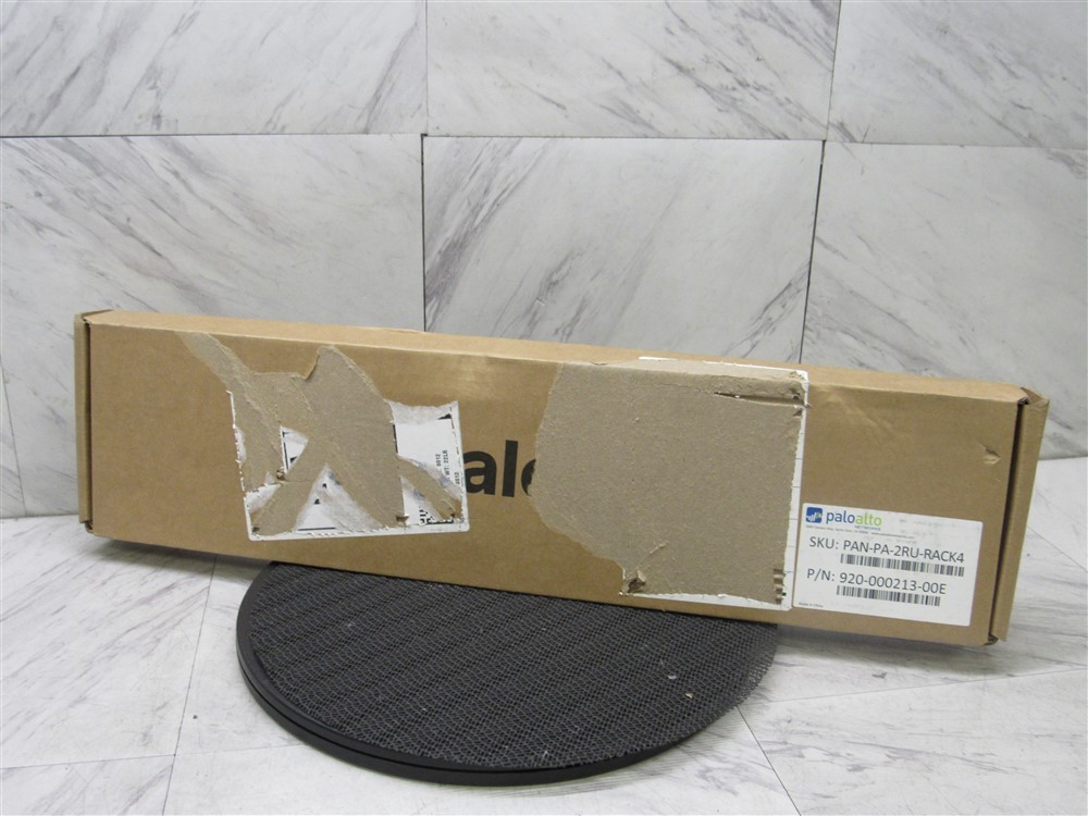 Genuine New Open Box Palo Alto Networks PAN-PA-2RU-RACK4 4-Post Rack Mount Kit