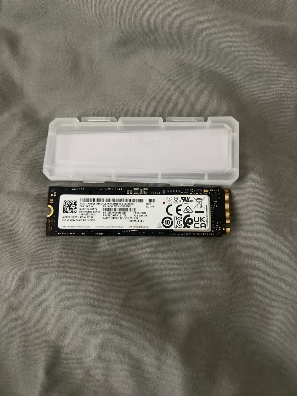Samsung PM9A1 1TB PCIe 4.0 NVMe 2280 Solid State Drive 92%