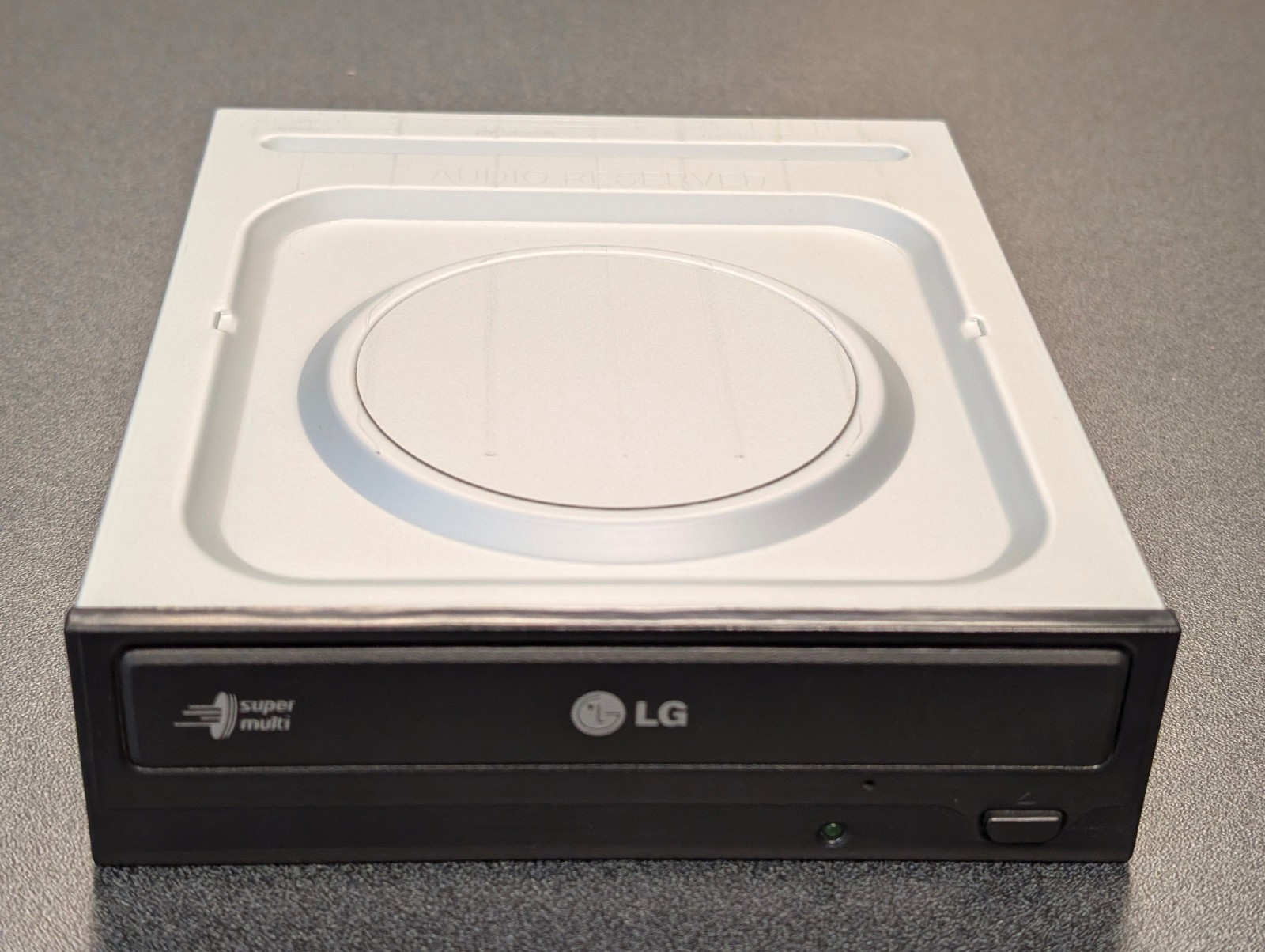 LG Desktop DVD-RW CD-RW Super Multi DVD Rewriter (GH22NP21) Black IDE TESTED