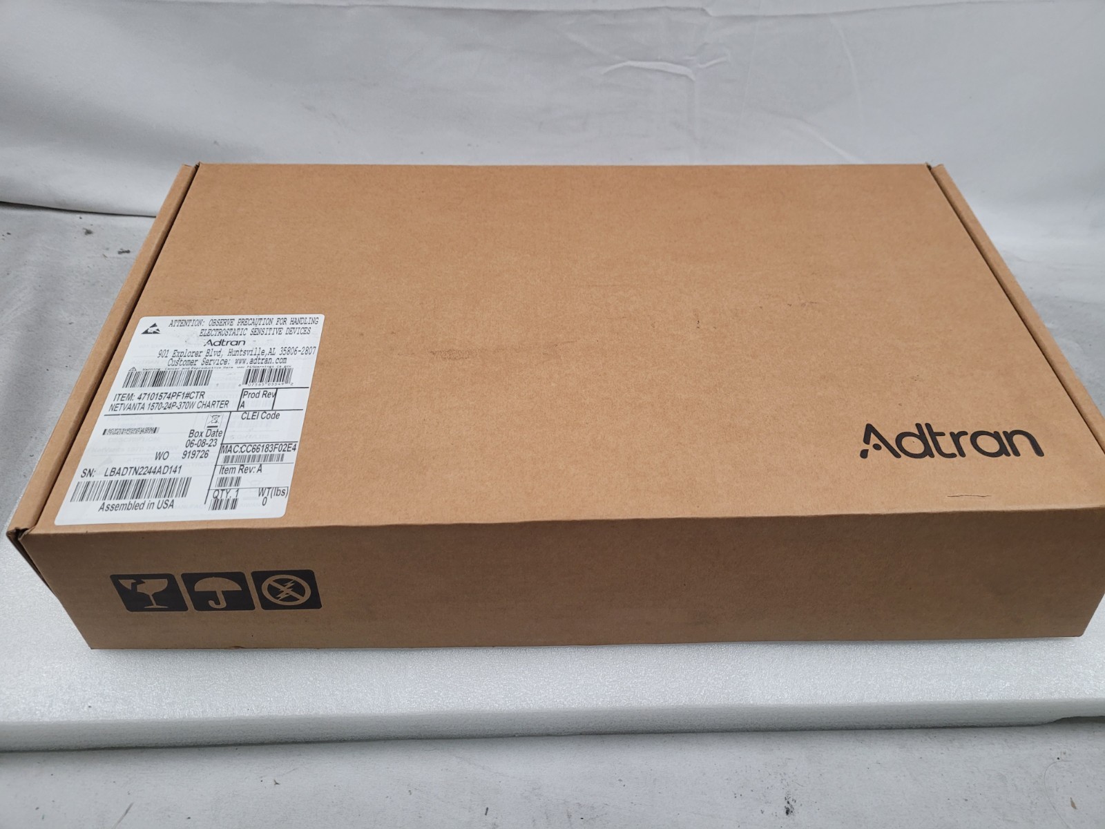 Adtran Netvanta 28-Port PoE+ Switch 1570-24-370W