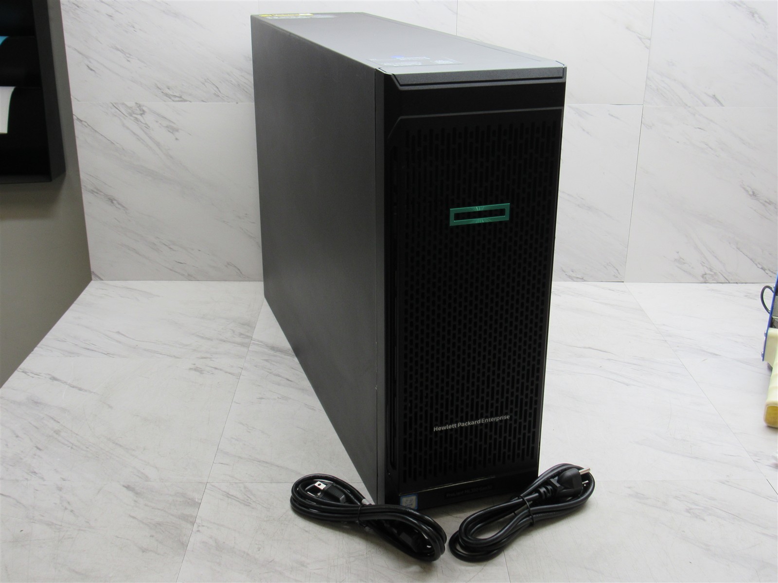 HP Proliant ML350 Gen10 Tower Server 2x Xeon Silver 4110 2.10 GHz 96GB DDR4 RAM