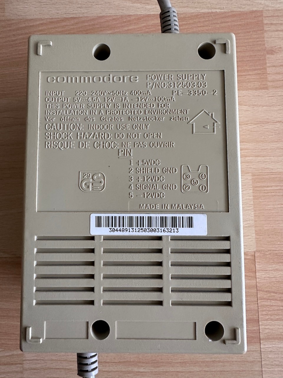 Commodore PSM - 601-2 Power Supply 4.5 AMP Works Tested