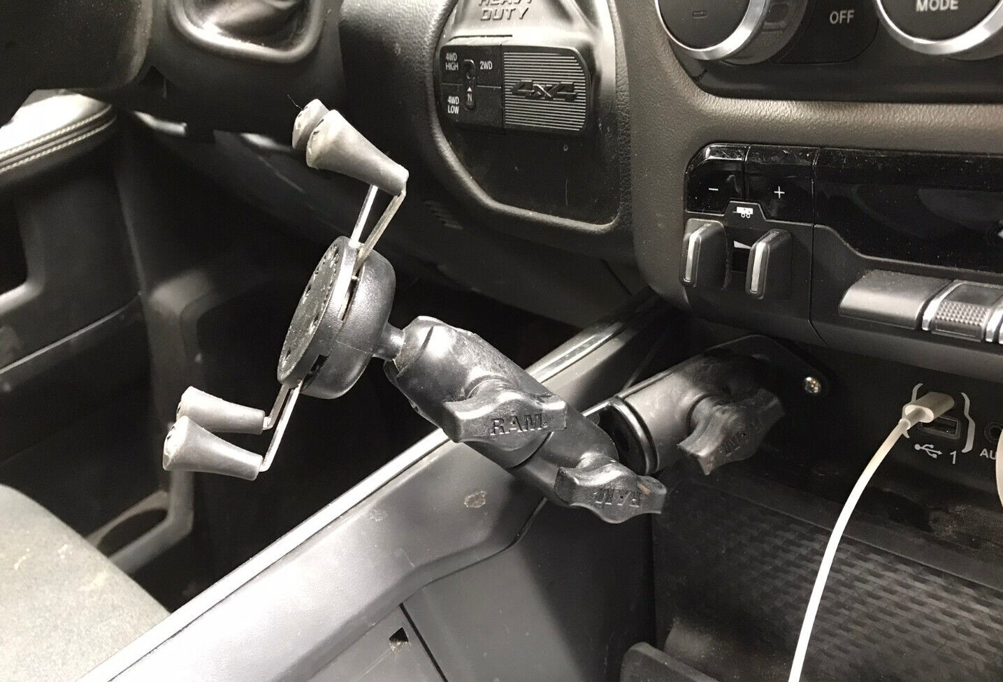 RAM U-Joint/Swivel Drill-Down Dash Mount for iPhone, Galaxy, Others