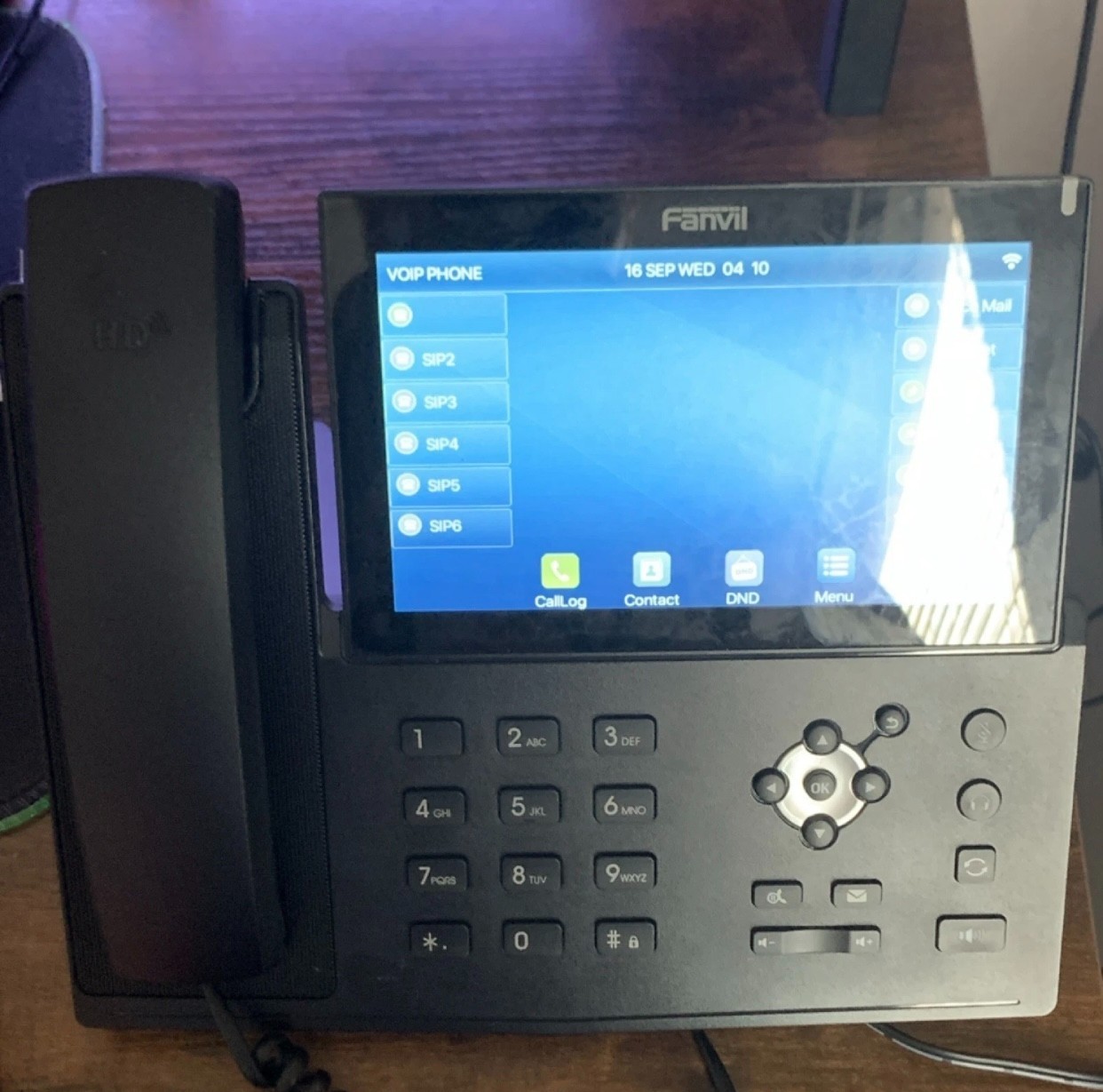 Fanvil X7 Enterprise Voip Phone, 7-Inch Color Touch Screen, 20 SIP Lines