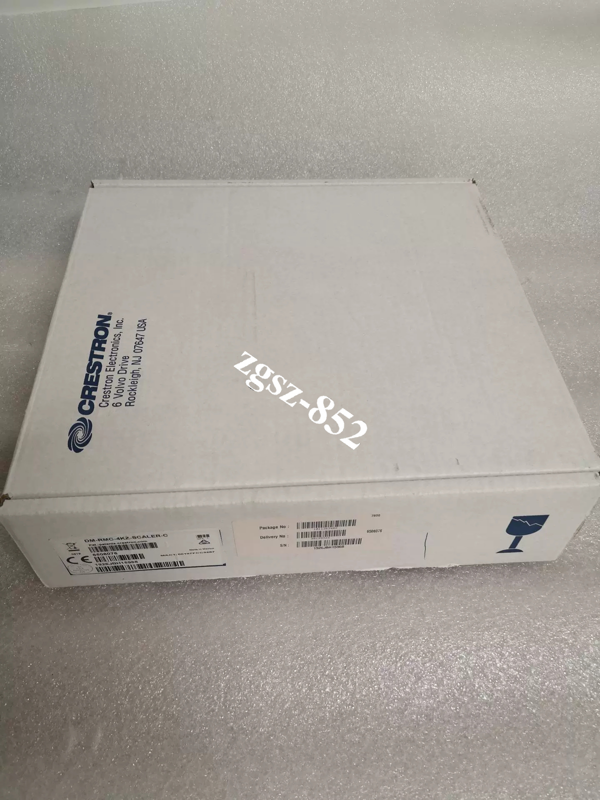 DM-RMC-4KZ-SCALE-C Crestron Room Controller Fast delivery FedEx or DHL