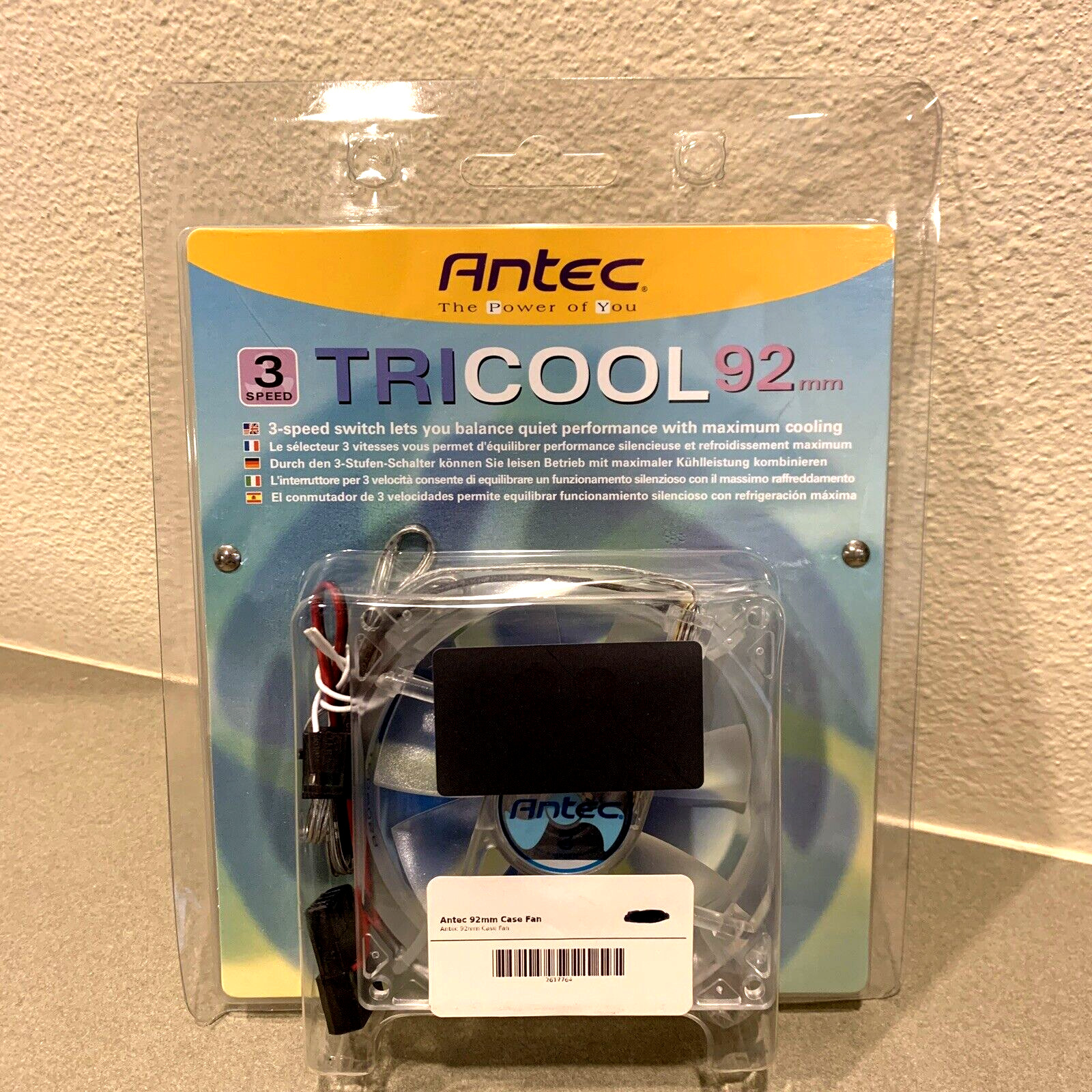 Antec TriCool 92mm 3 Speed Case Fan for PC, Clear, New in Original Packaging