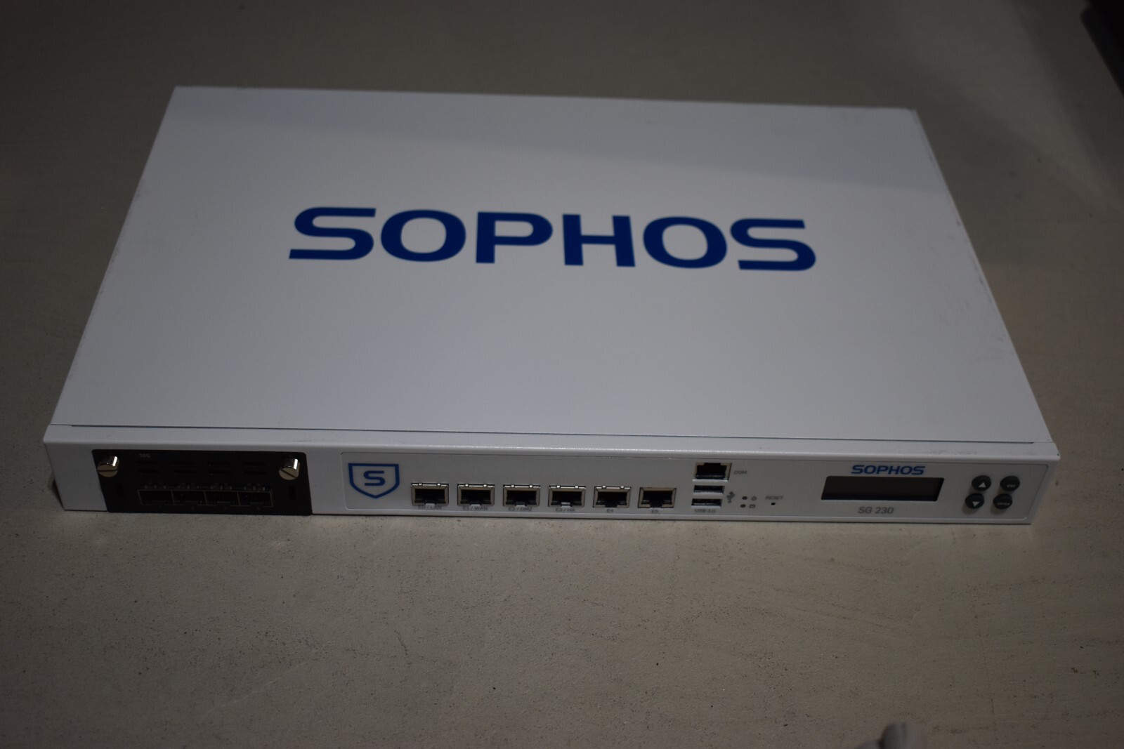 Sophos 4x 10GBe Gigabit Rackmount OPNsense Firewall Xeon E3-1225v3 16GB RAM