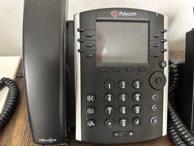 Polycom VVX 400 Mid-Range SIP Media Phones (PY-2201-46104-001)PORTABLE  INCLUDED