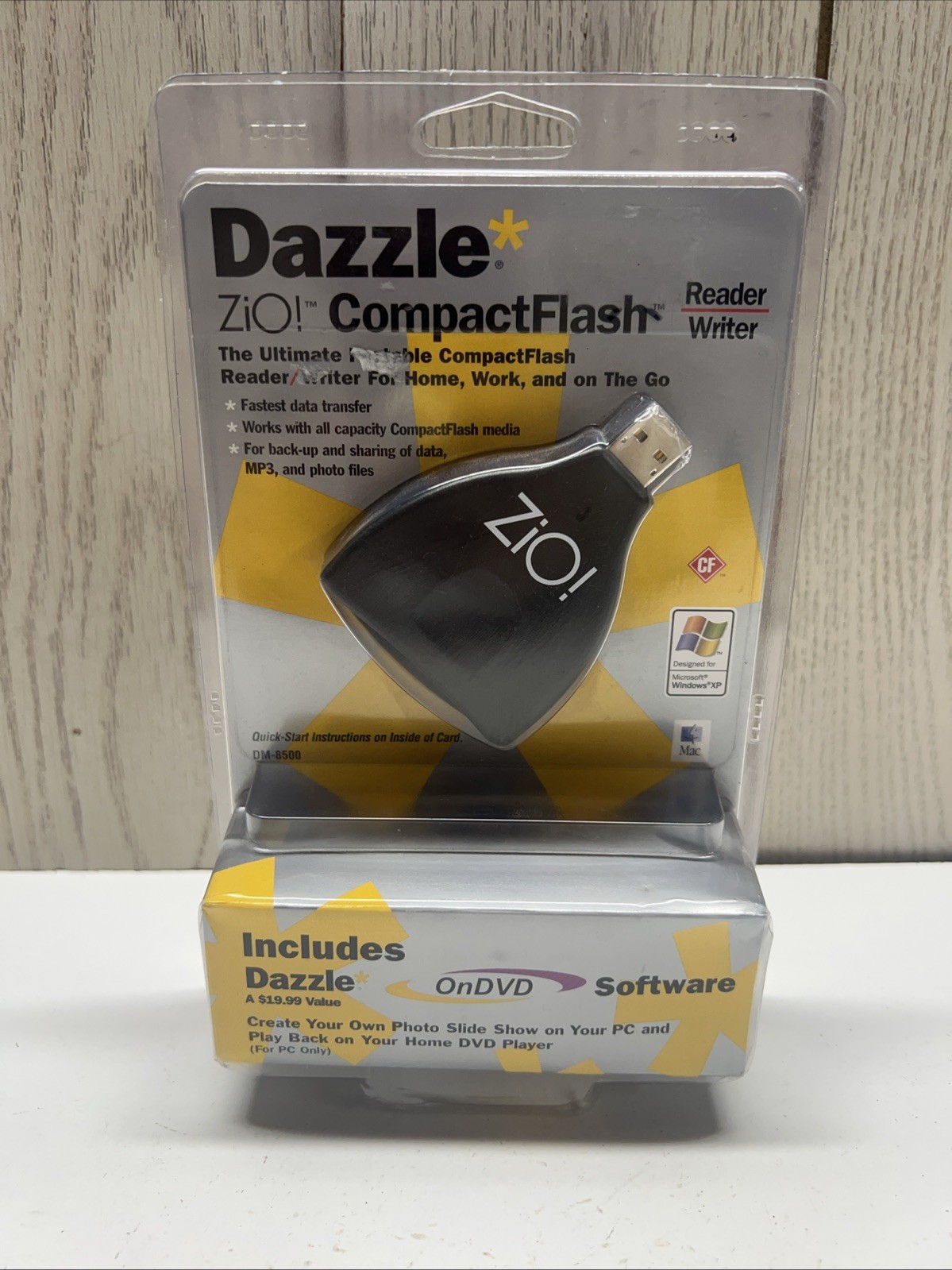 Dazzle Zio Memory Stick Reader Writer Compact Flash (DM-8500)