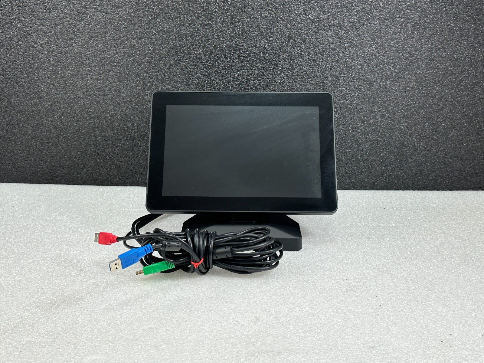 Mimo UM-1080CP-B Mimo Vue Capacitive Touch Display Mntr w/ CBLS  🚚