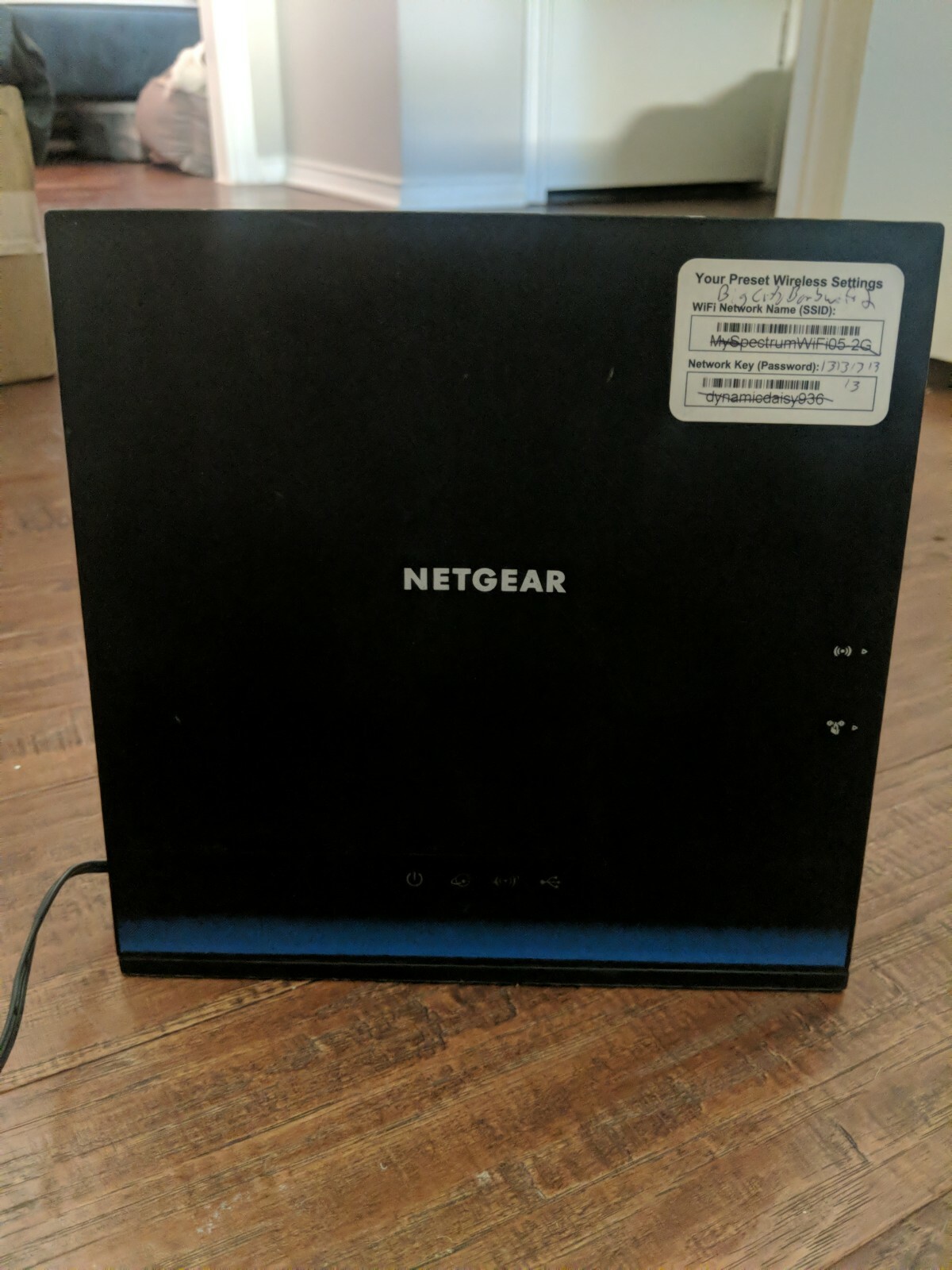 Netgear Smart WiFi Router Model: R6300v2 with 4 LAN Ports (Used) 