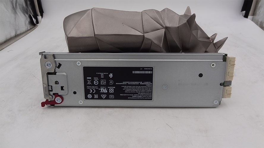 P04749-001 HP Synergy 4‑port Frame Link Module 876852-B21 P10008-001 P04328-001
