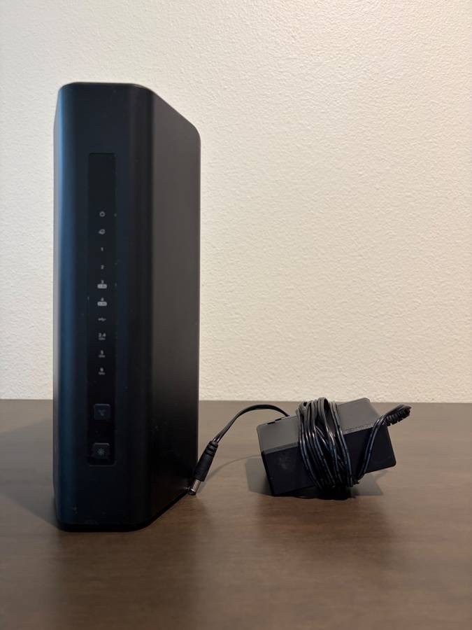 NETGEAR Nighthawk (BE9300-1AZPAS) - WiFi 7 Tri-Band Router (9.3 GBPS)