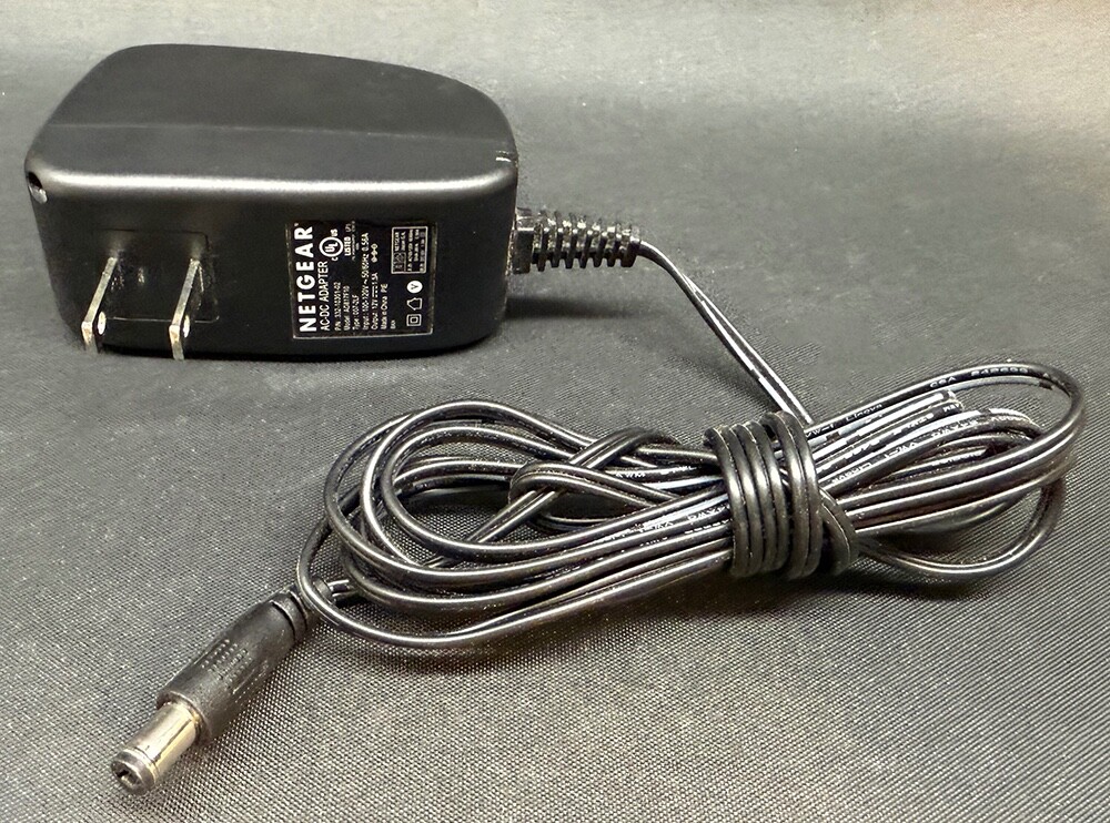 Genuine Netgear AD817F10 12V 1.5A AC Power Adapter for Routers, Switches & Modem