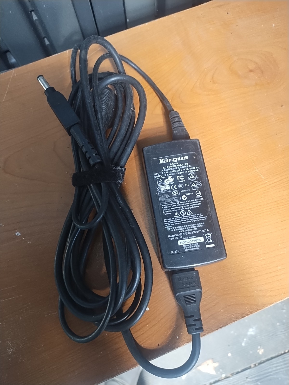 *Computer/Laptop Cord*Targus (APA10) 65W MAX 50/60 Hz 15-24V AC Power Adapter
