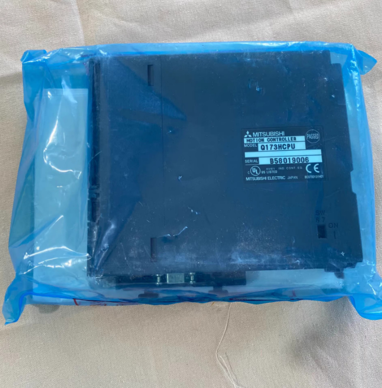 1PC New Mitsubishi Q173HCPU Programmable Controller fedex or DHL