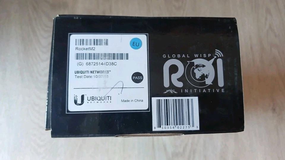 Ubiquiti Rocket M2 airMAX 2.4 GHz High Power Outdoor Wireless Access Point