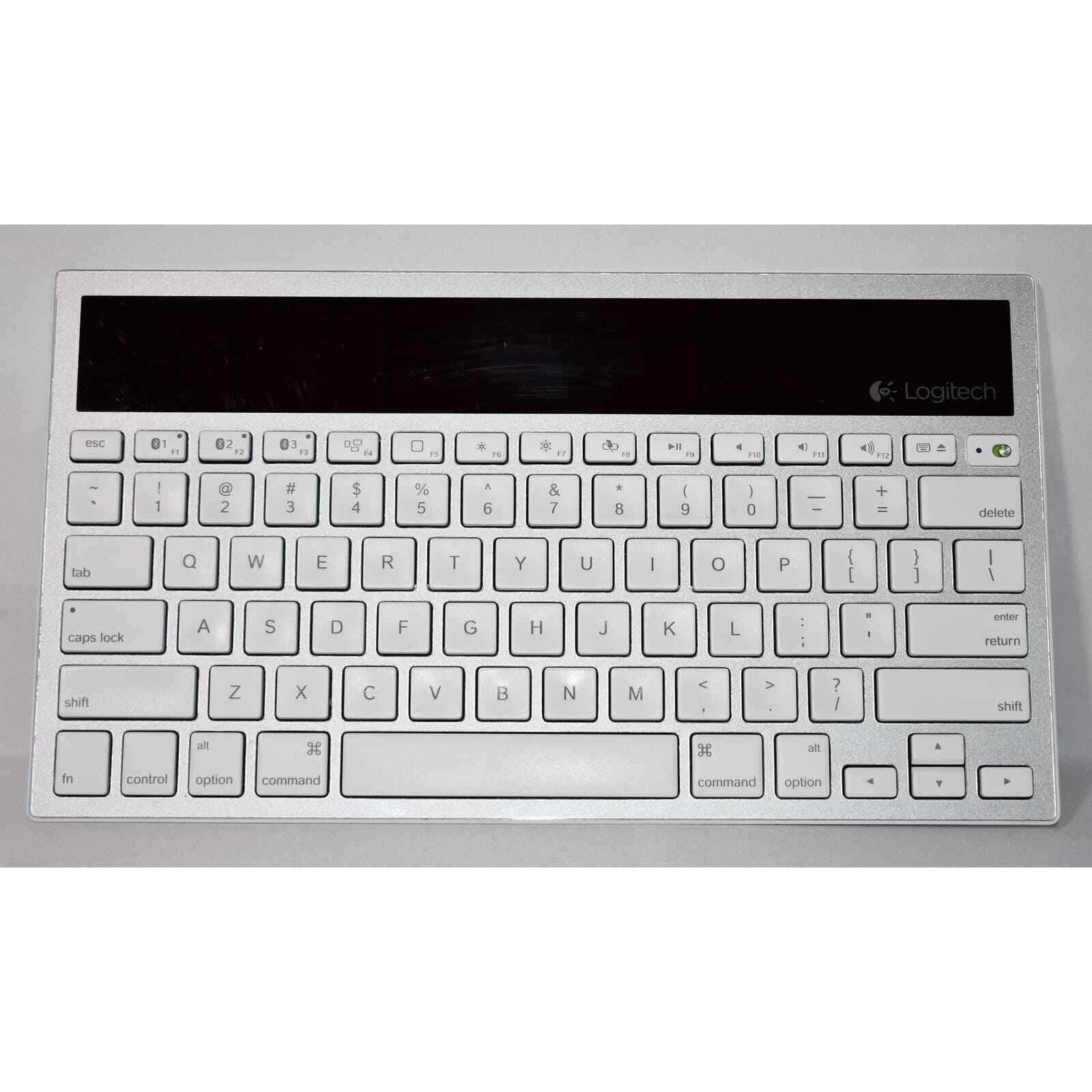 EUC Logitech k760 Wireless Bluetooth Solar Powered Keyboard Model #Y-R0029 0324