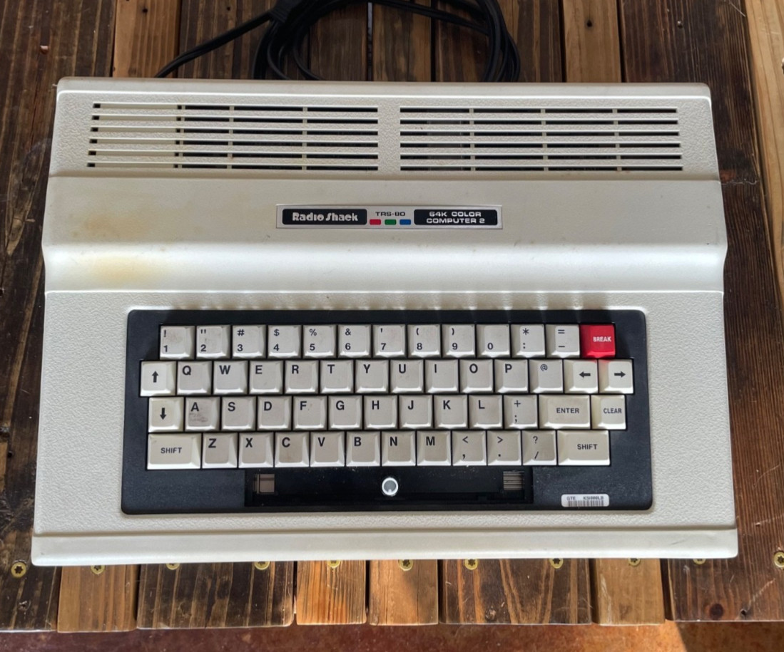 FOR PARTS or Repair RADIO SHACK Tandy 64K Color Computer 2 Model 26-3127B TRS-80