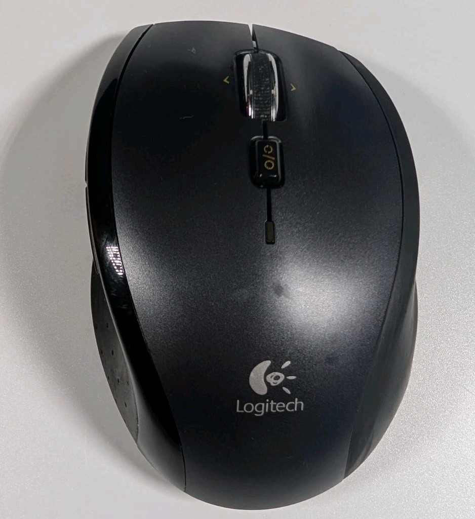 Logitech M705 Black Marathon Wireless Laser Mouse USB Receiver Ergonomic Desktop