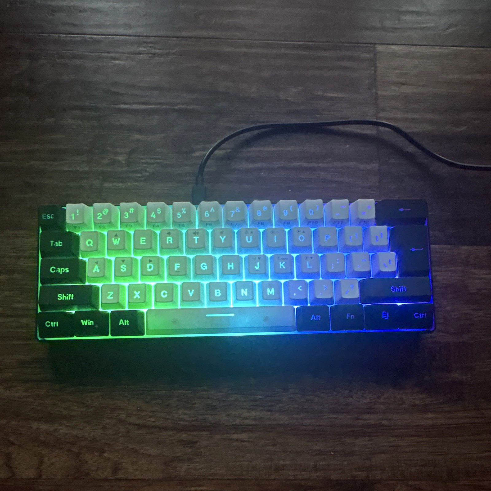RedThunder RGB Backlit Illuminated Wired Compact QWERTY Keyboard Black/White