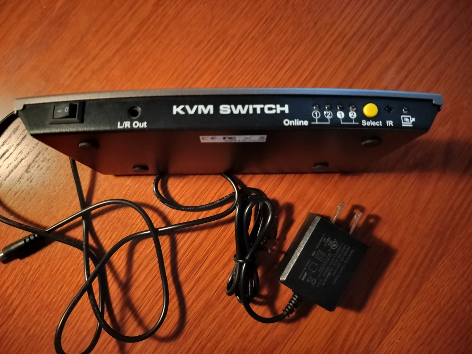 Convenient TESmart 2-Port HDMI KVM Switch, 4K@60Hz RGB 4:4:4