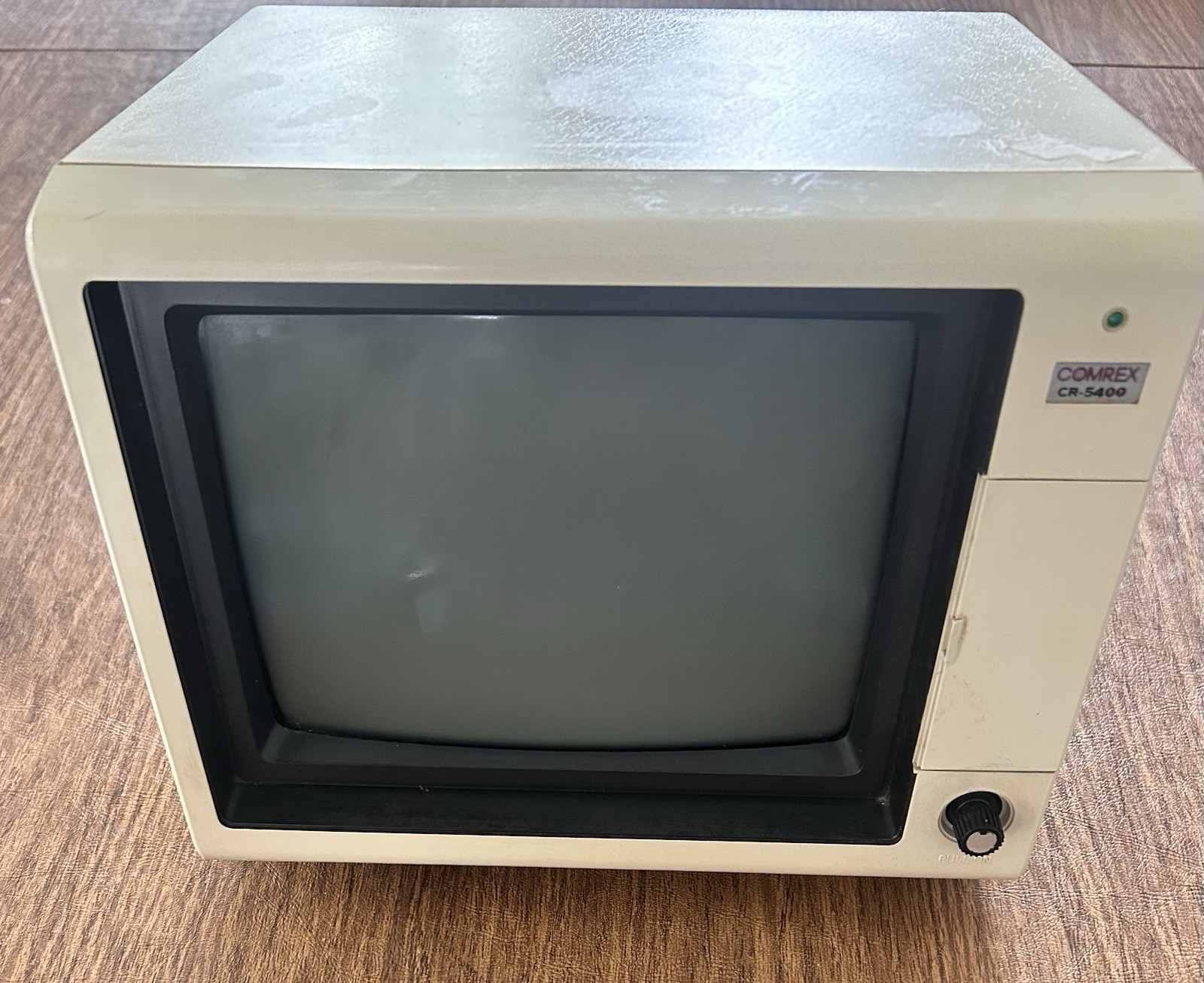 COMREX CR-5400 Monitor Powers On