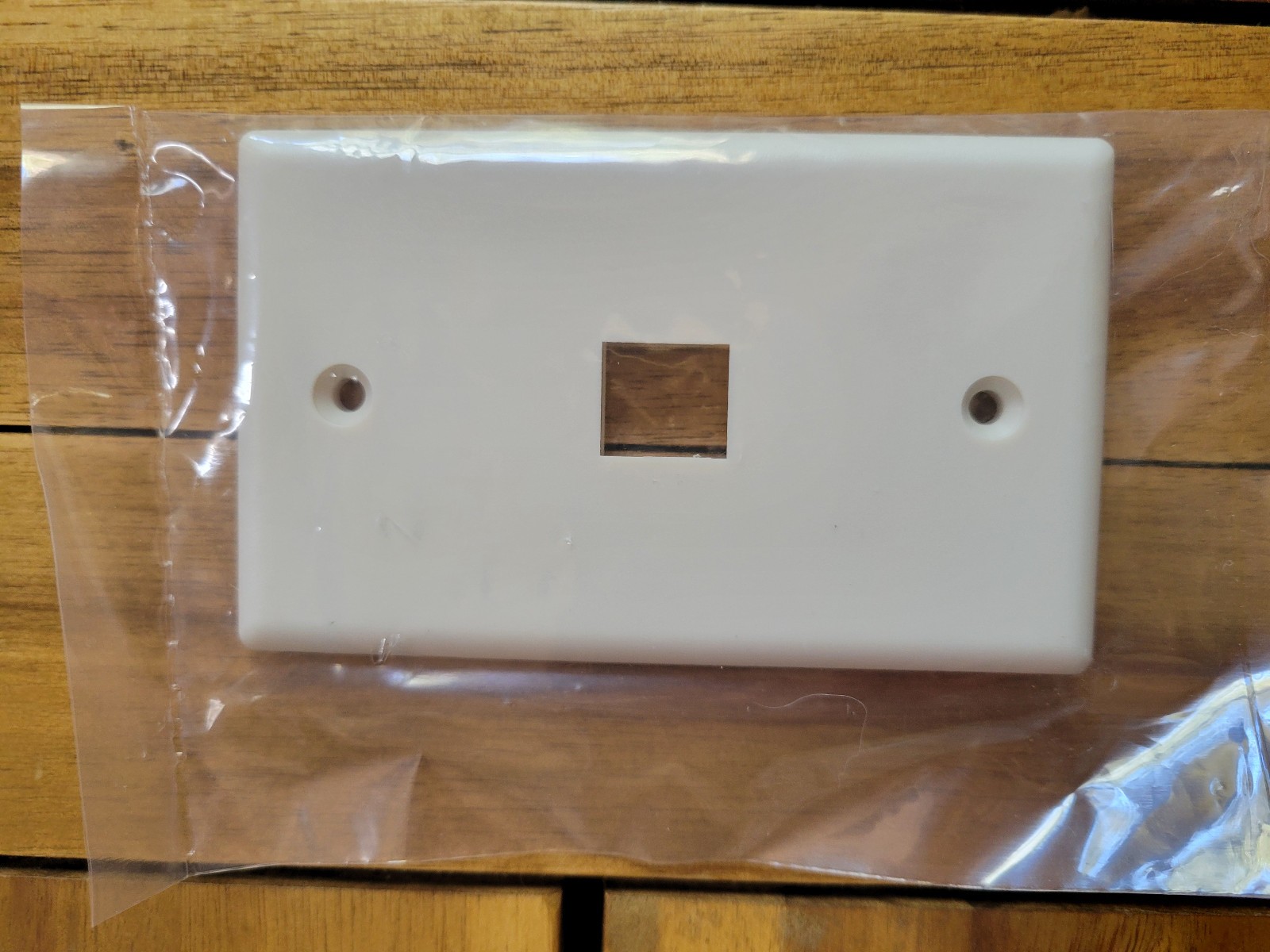 100 Pack 1 Port Wall Plate Keystone RJ45 Cat6 Cat5e Insert Jack Ivory