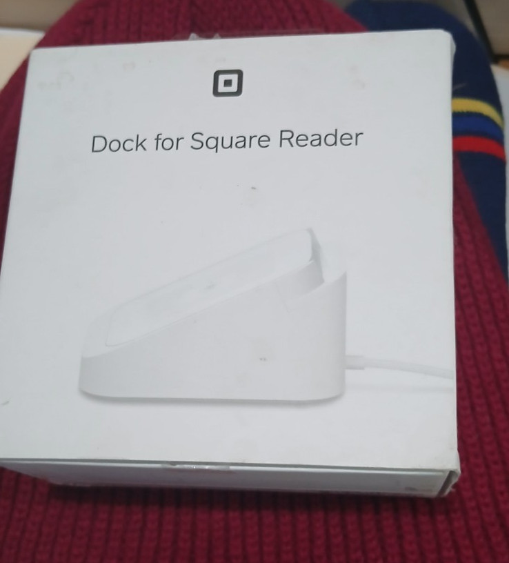 Dock for SQUARE reader w/ original box