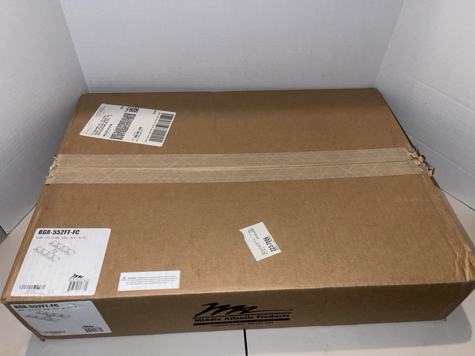 Middle Atlantic BGR-552FT-FC Enclosure Accessory 552 CFM Fan Top w/ Controller