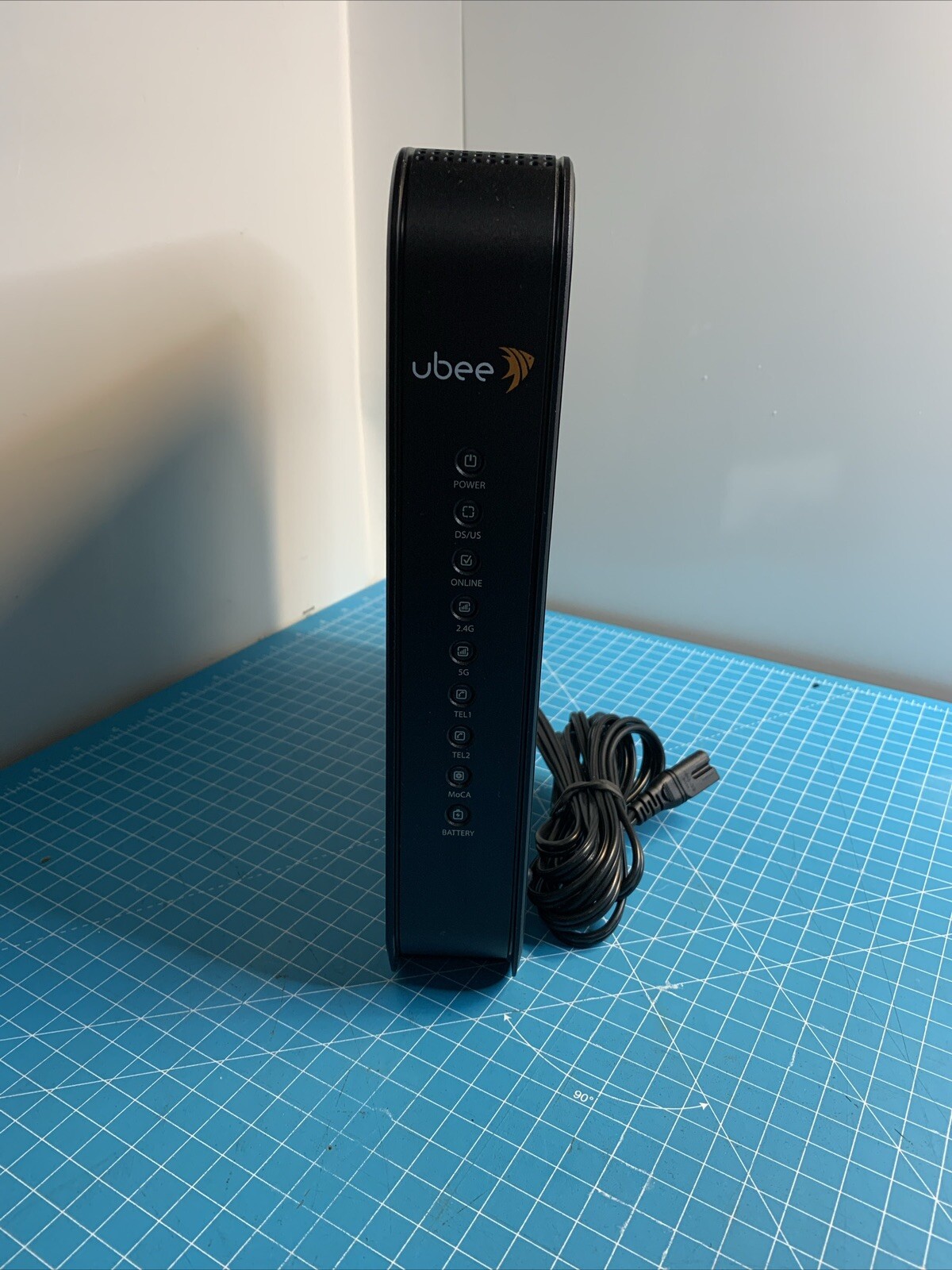 Ubee DVW32CB Advanced Wireless Voice Gateway Modem and Router DVW32C1