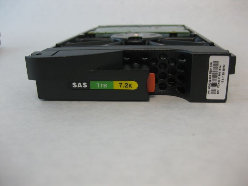EMC V2-PS07-010 1TB 7200RPM SAS Drive