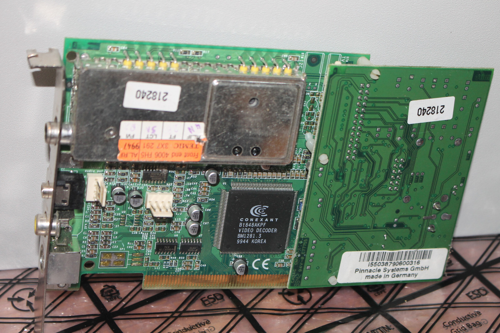 Pinnacle Studio PCTV - TV Tuner Capture Card - PAL Version - PCI Slot
