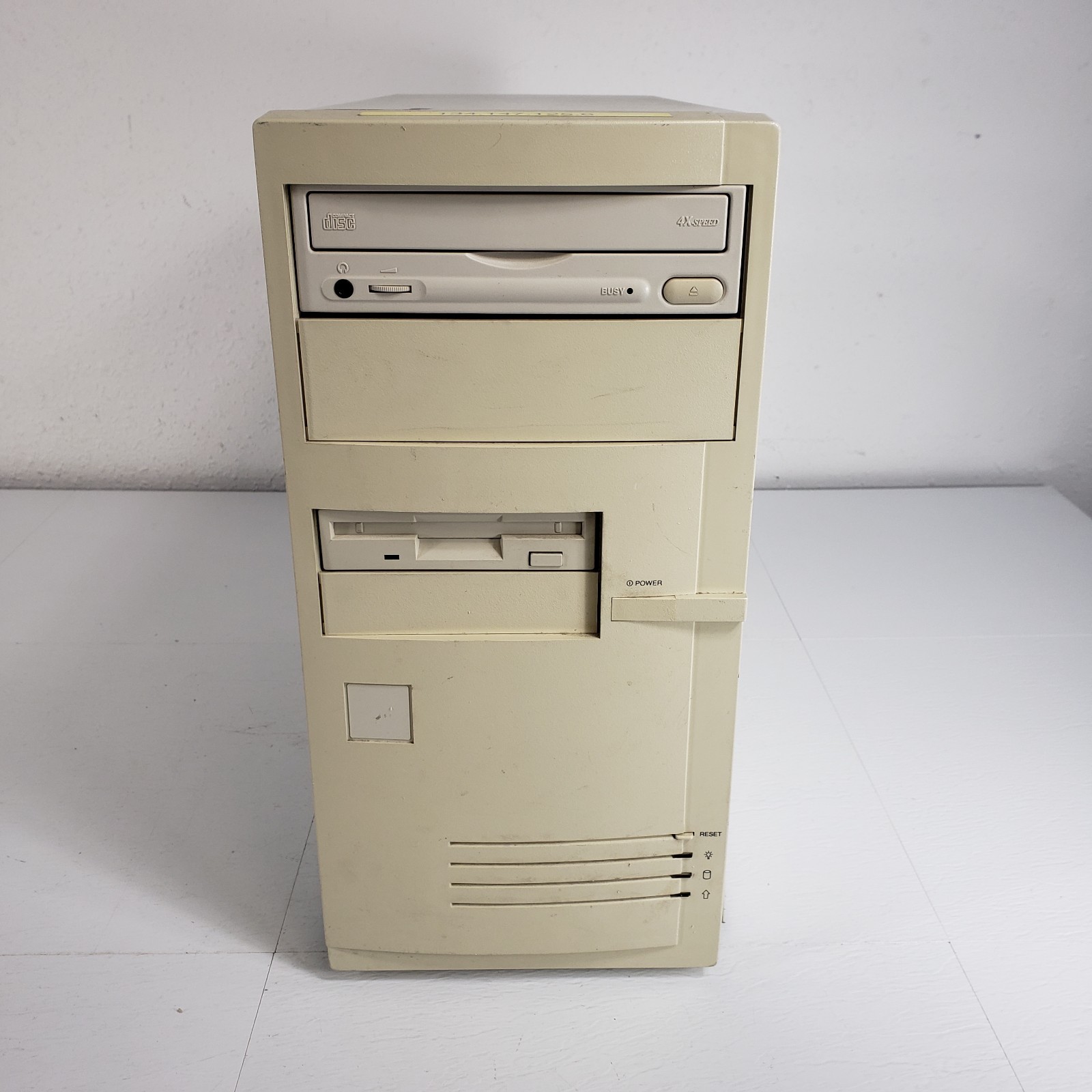 Vintage Escom Happy 486 PC Tower Intel Pentium PCI ISA Retro MS-DOS Gaming
