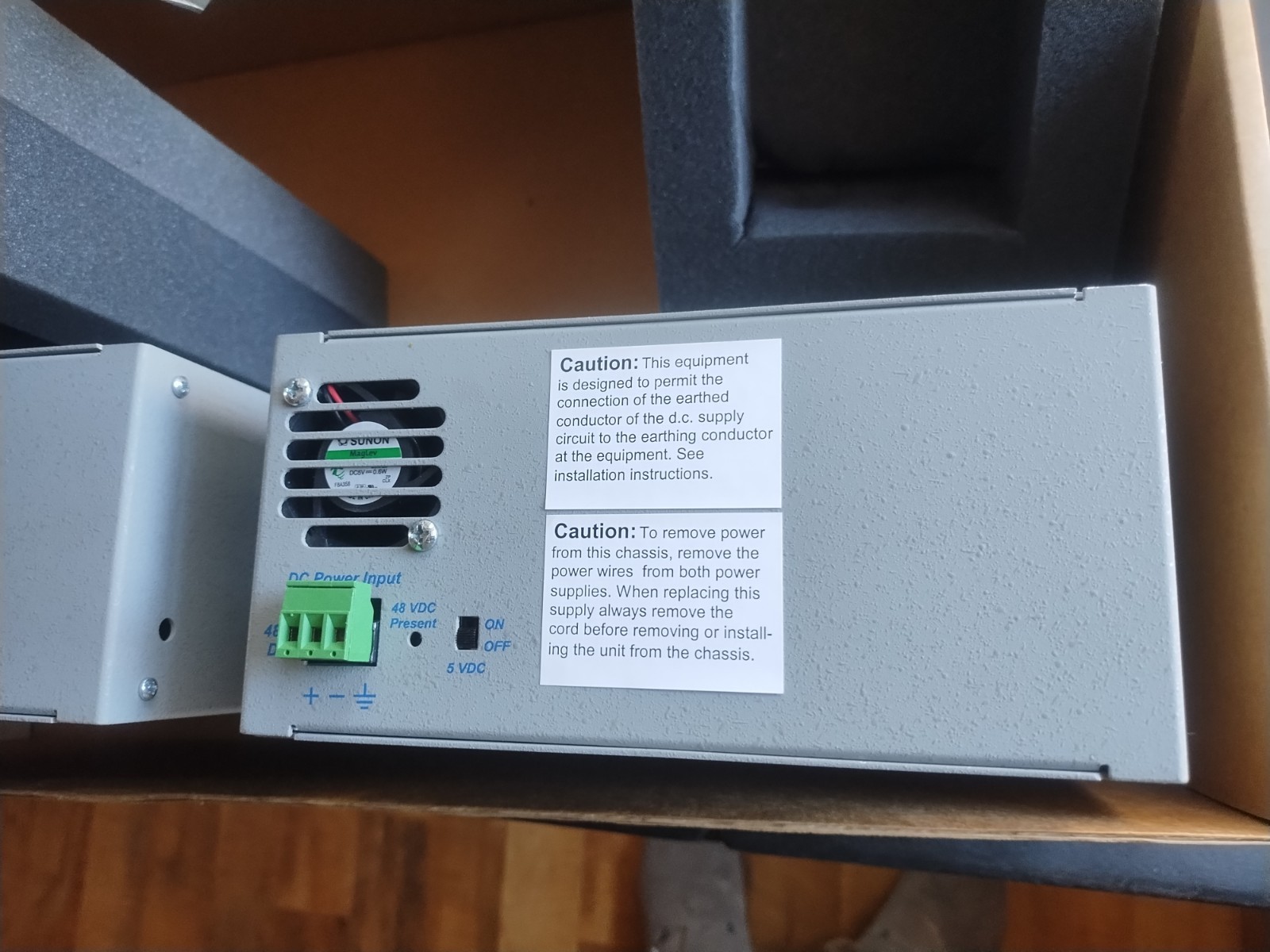 Omnitron Systems 4385 14-Module Media Converter Chassis  Please Read Description