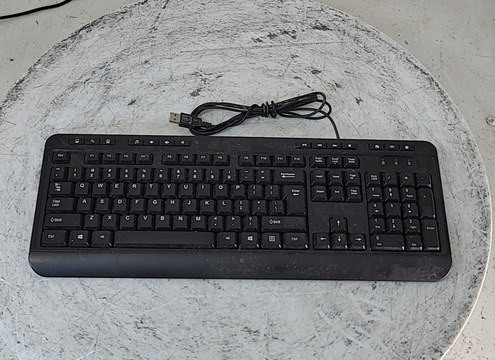 ADESSO AKB-132UB Multimedia Desktop Keyboard USB SEE NOTES