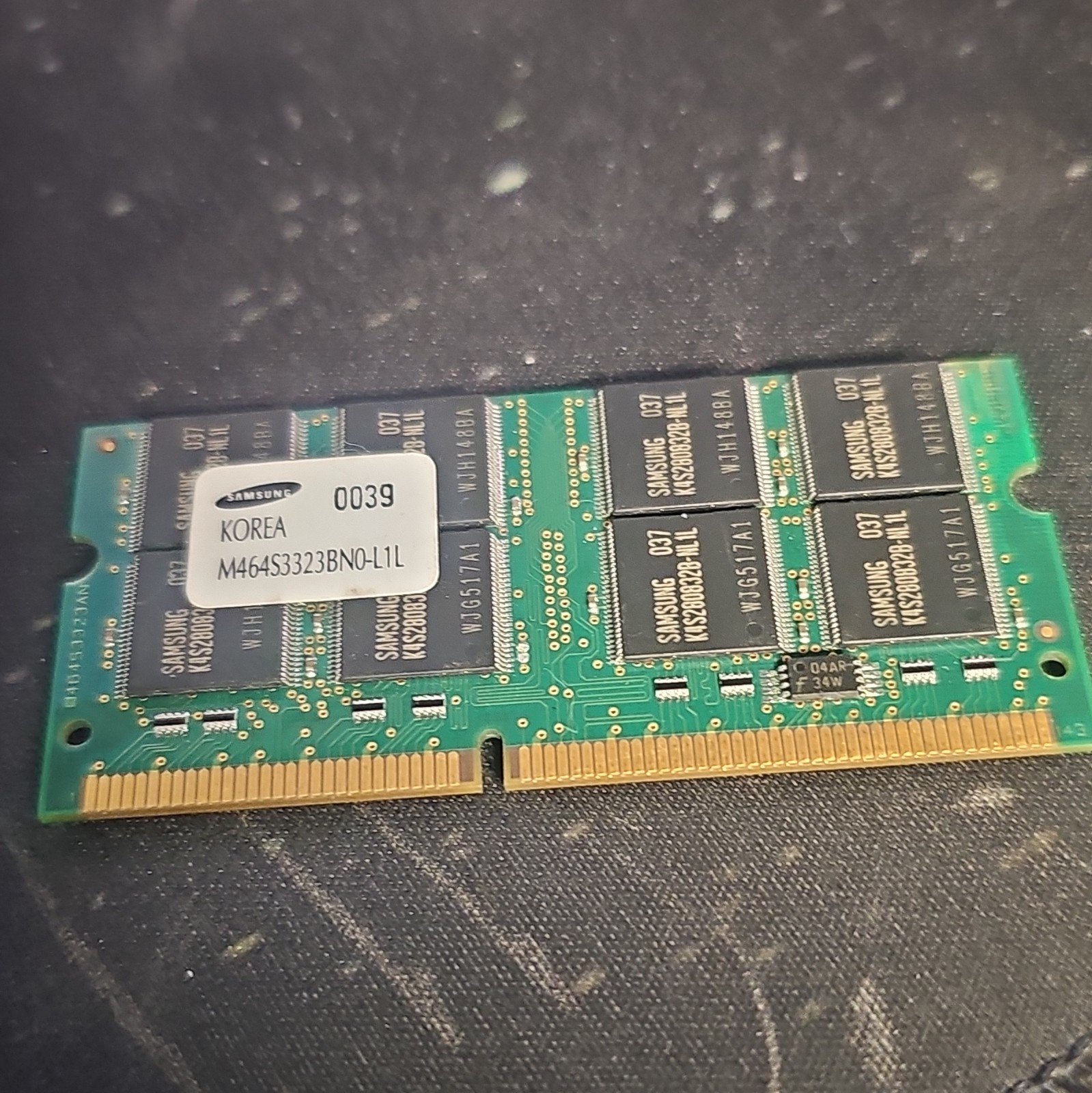 Samsung 64mb DDR SO-DIMM PC1 Laptop RAM M464S3323BN0-L1L