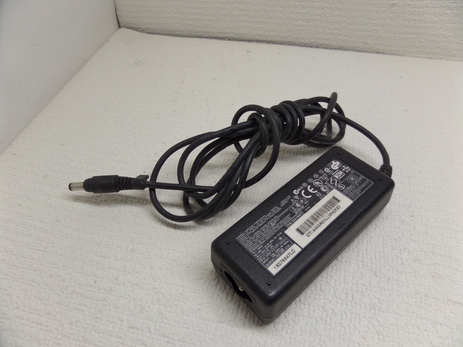 hp Compaq PPP005L AC Adapter 18.5V 2.7A 179725-002 PA-1500-02C 163444-001