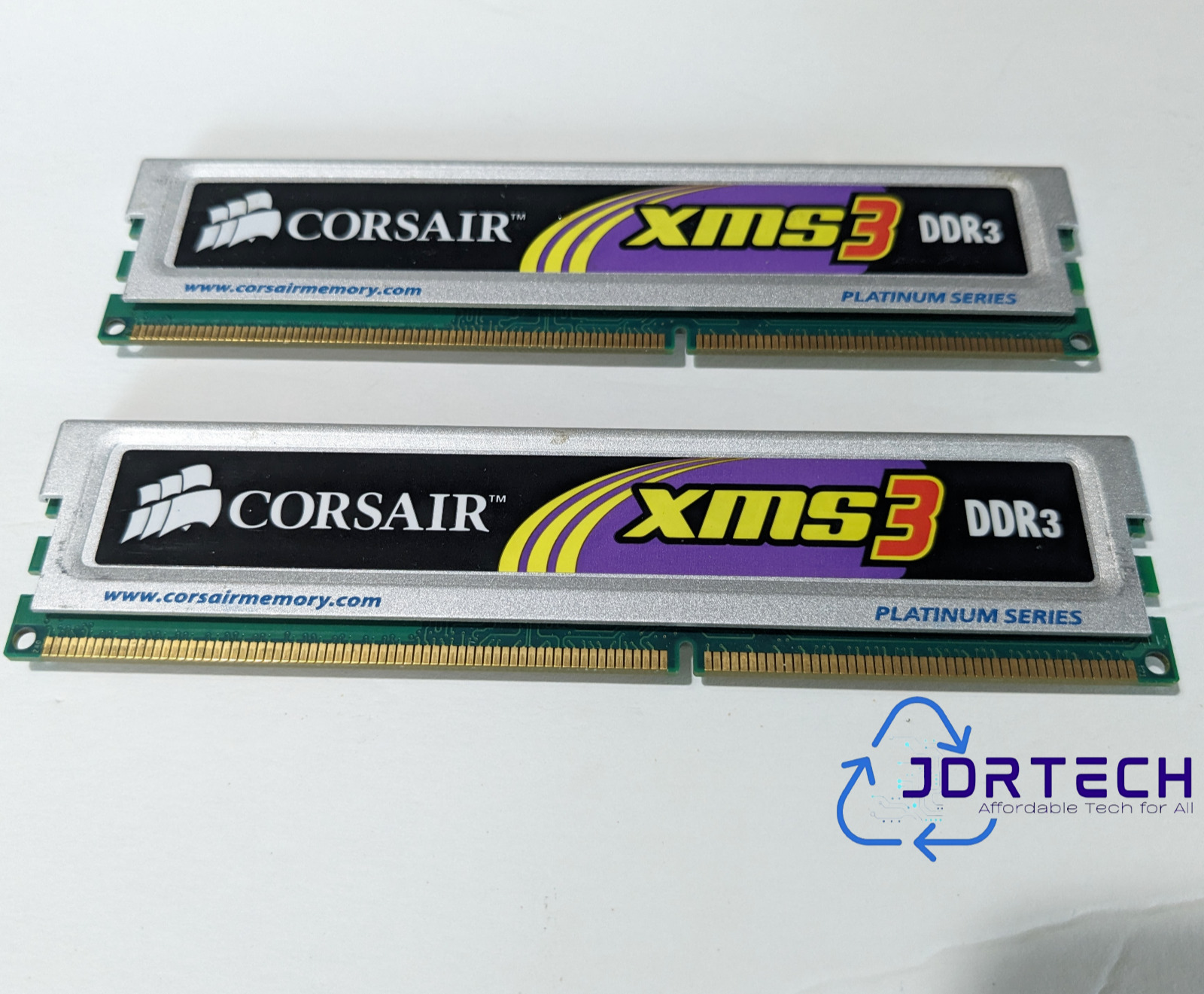 CORSAIR 4 GB DDR3 Heatsink Desktop RAM Kit (2x2 GB, 1333 MHz, CM3X2G1333C9)