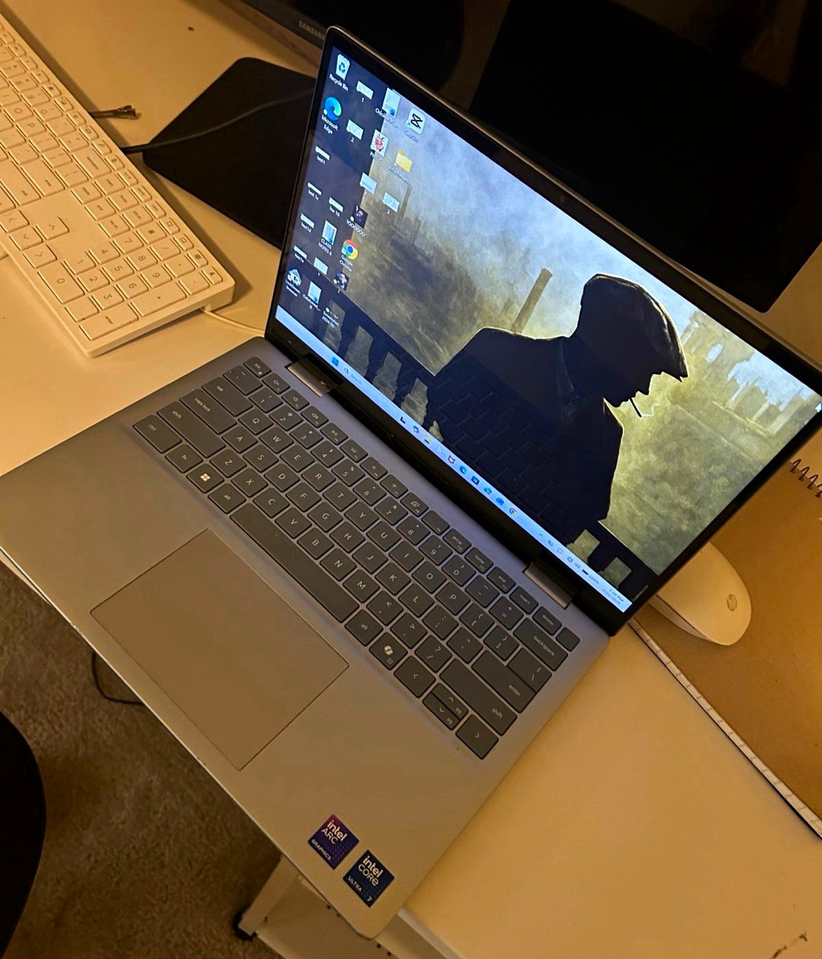 Samsung Galaxy Book4 Edge 15.6in Core Ultra 7 Intel Arc Windows 11 Silver