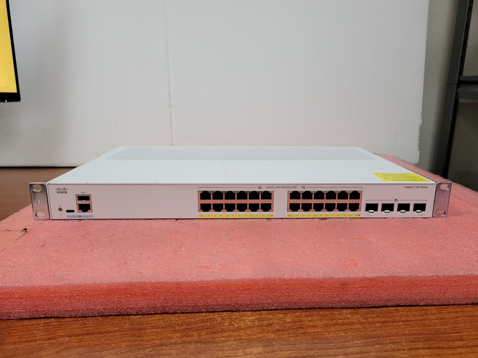 Cisco Catalyst C1300-24P-4X Ethernet Switch | RNW117DS