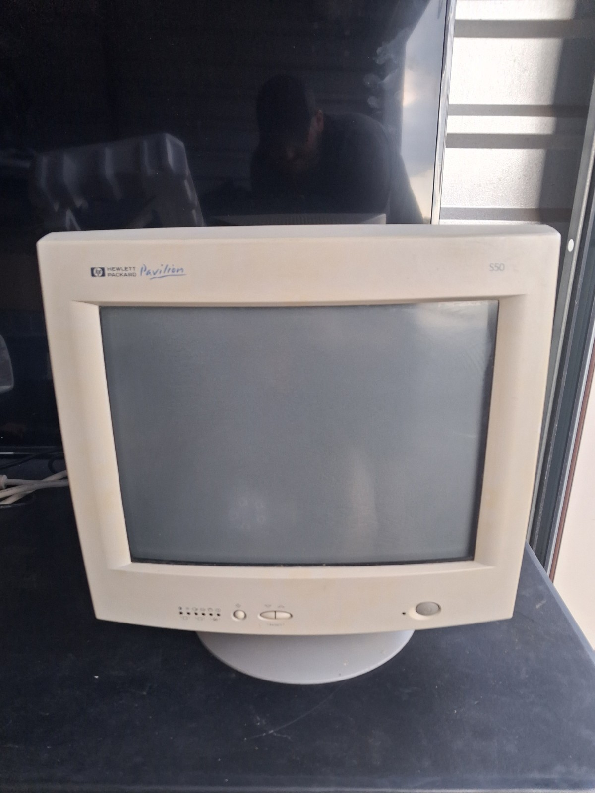HP Pavilion S50 15' CRT VGA Computer Monitor